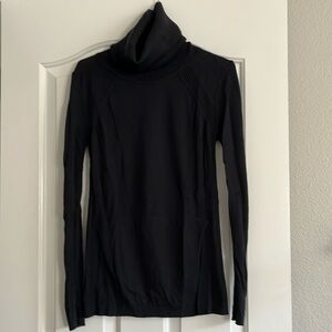 Soft dark gray/black gently worn lululemon smooth/ribbed sweater size 6